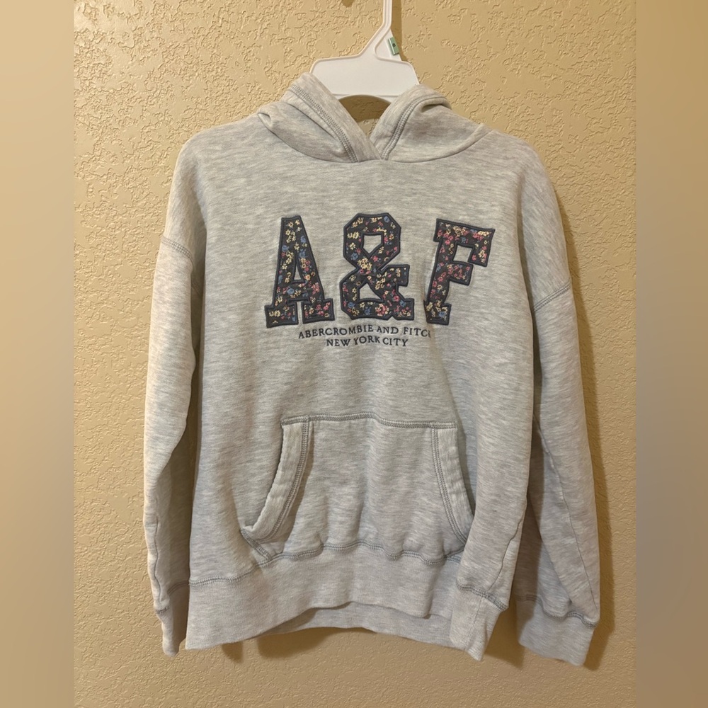 Abercrombie kids hoodie 9/10